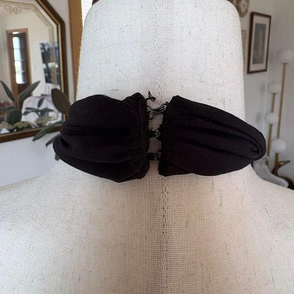 Y2K Express Gold and Black Halter Top - Picture 4 of 5